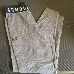 Under armour joggers with 4 pockets